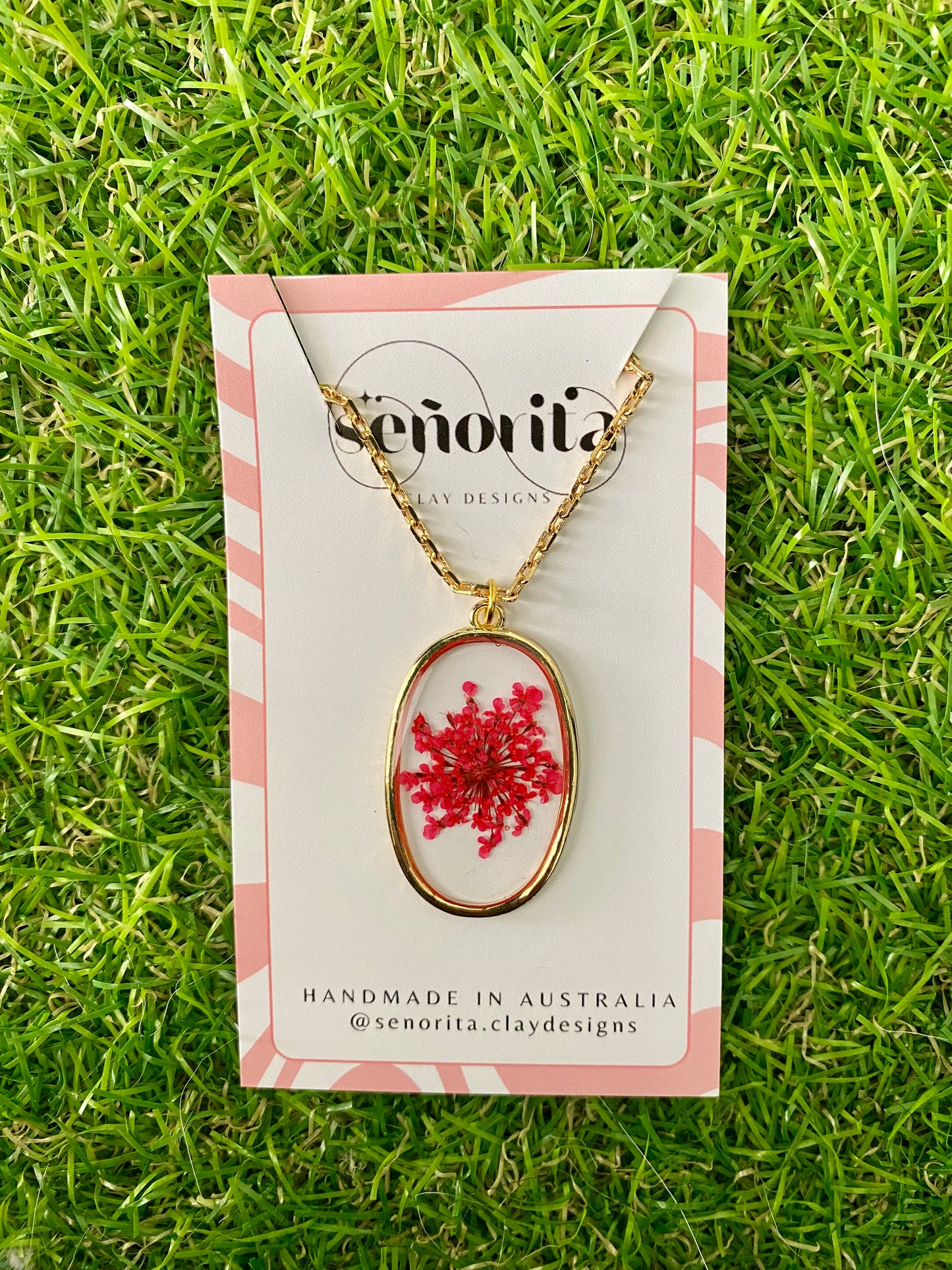 Red Queen Anne’s lace necklace