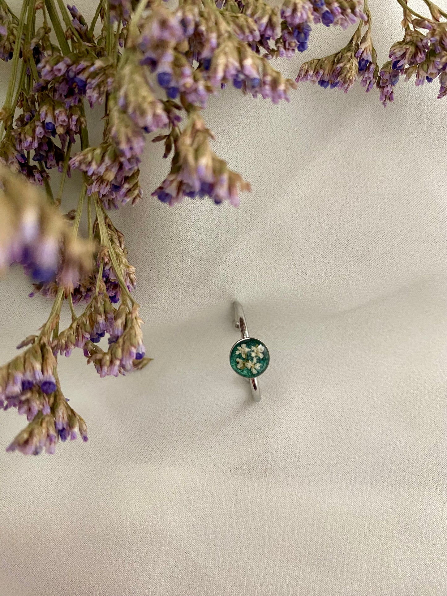 Green Queen Anne’s Ring