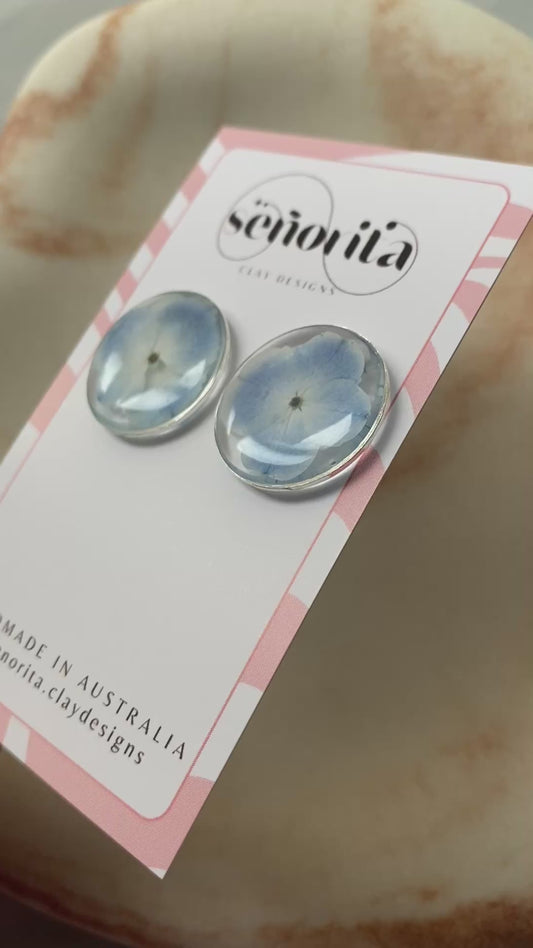 Hydrangea Studs